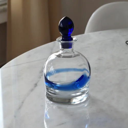 Niche - Hand-blown Glass Decanter With Ball Stopper
