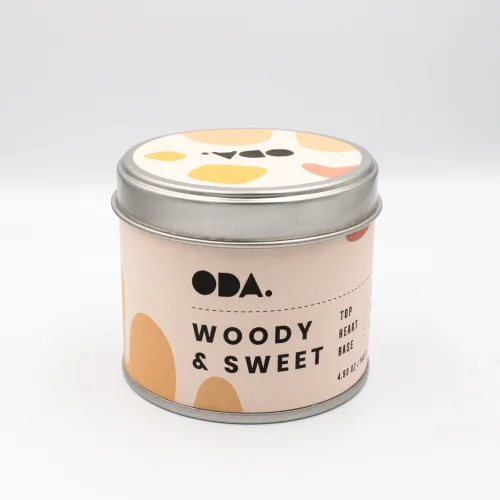 ODA.products - Woody & Sweet Soy Candle