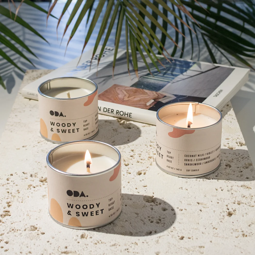 ODA.products - Woody & Sweet Soy Candle