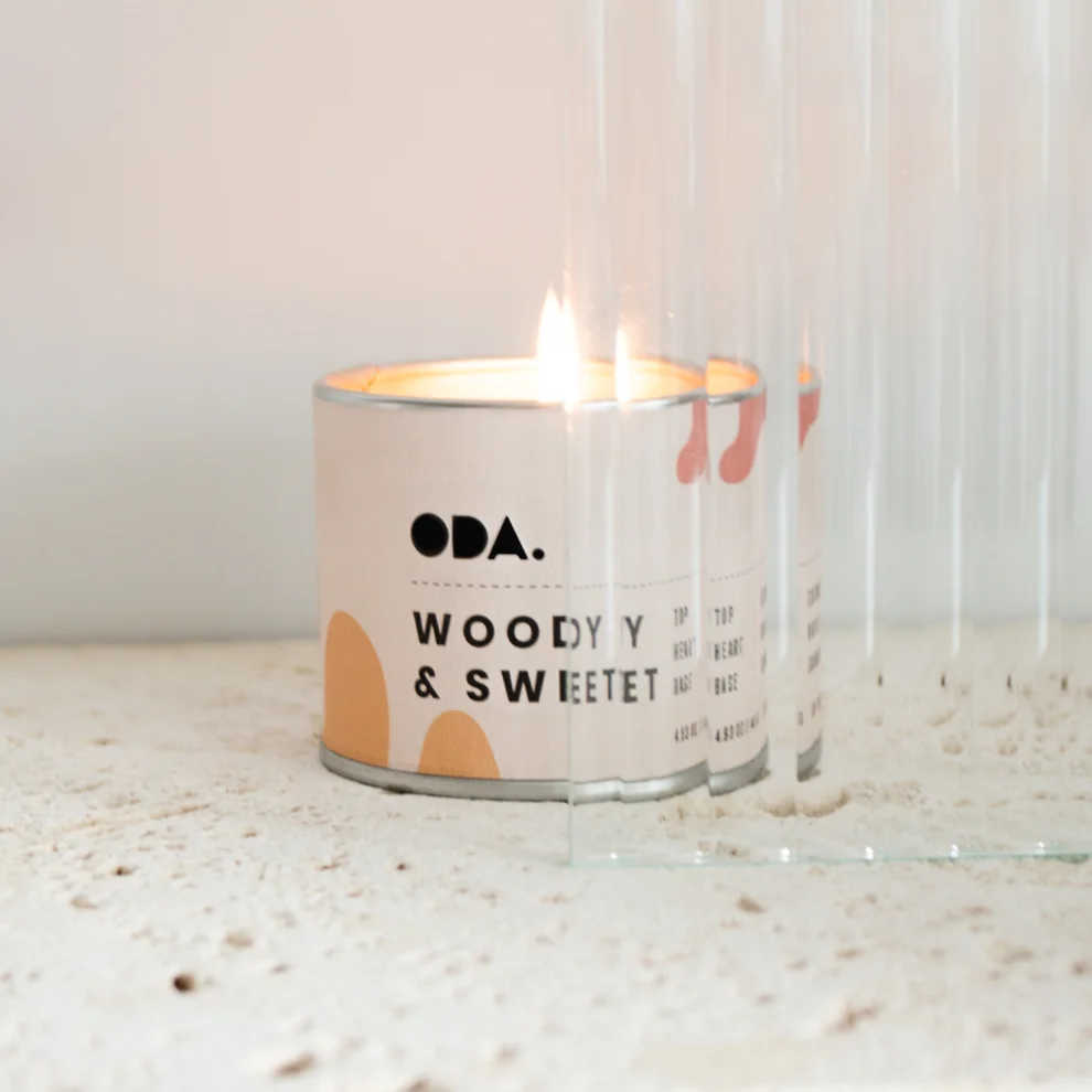 ODA.products - Woody & Sweet Soy Candle