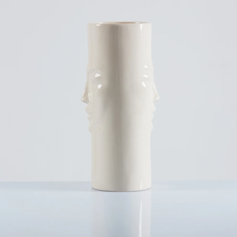 Y19 Design - La Cara Vase