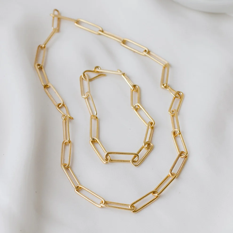 More Design Objects - Chain Necklace
