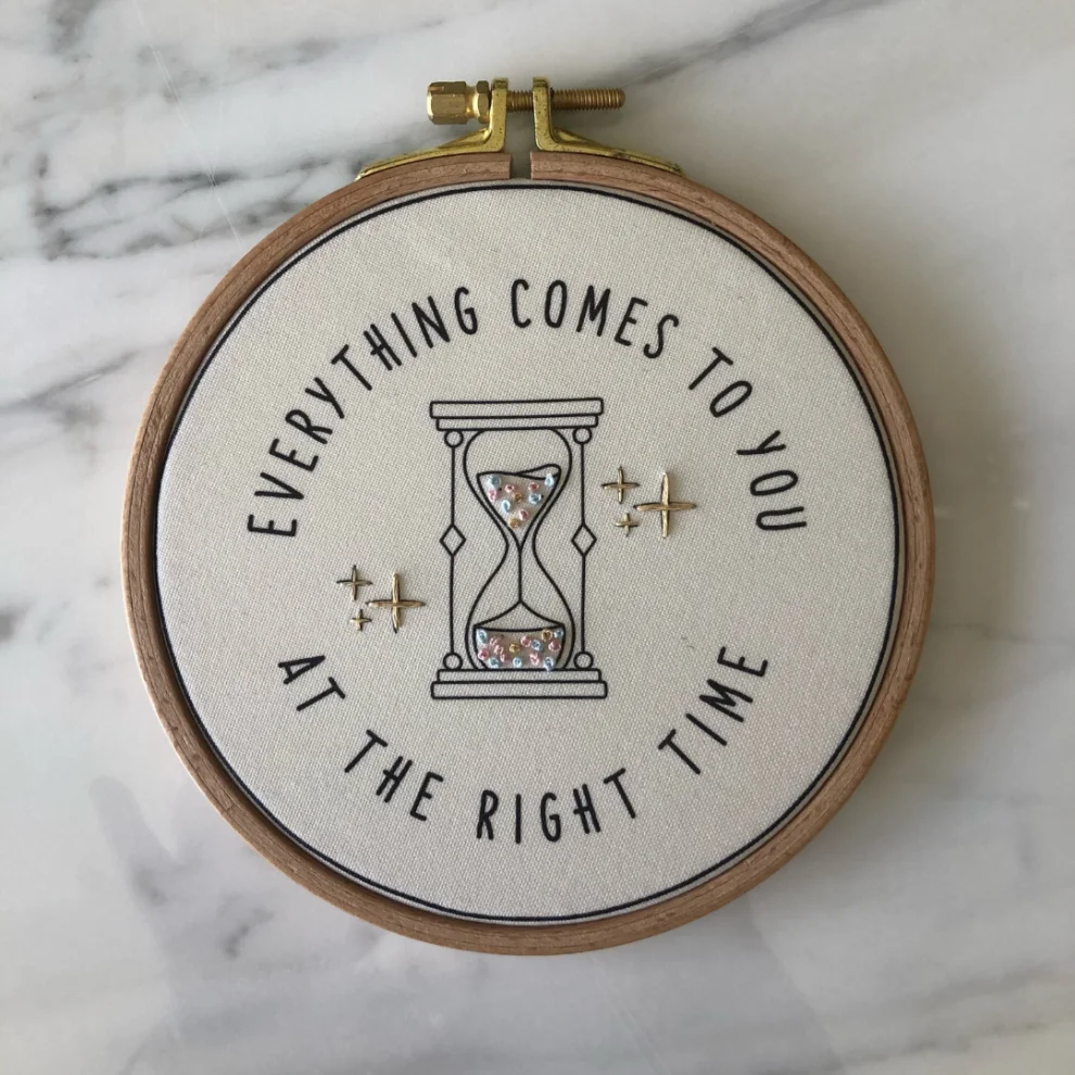 DEAR HOME - Time Embroidery Hoop Art