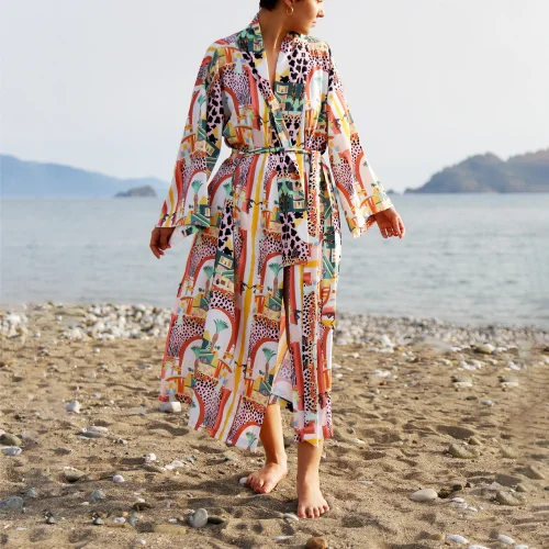 Eight Date - Powder Desert Kimono