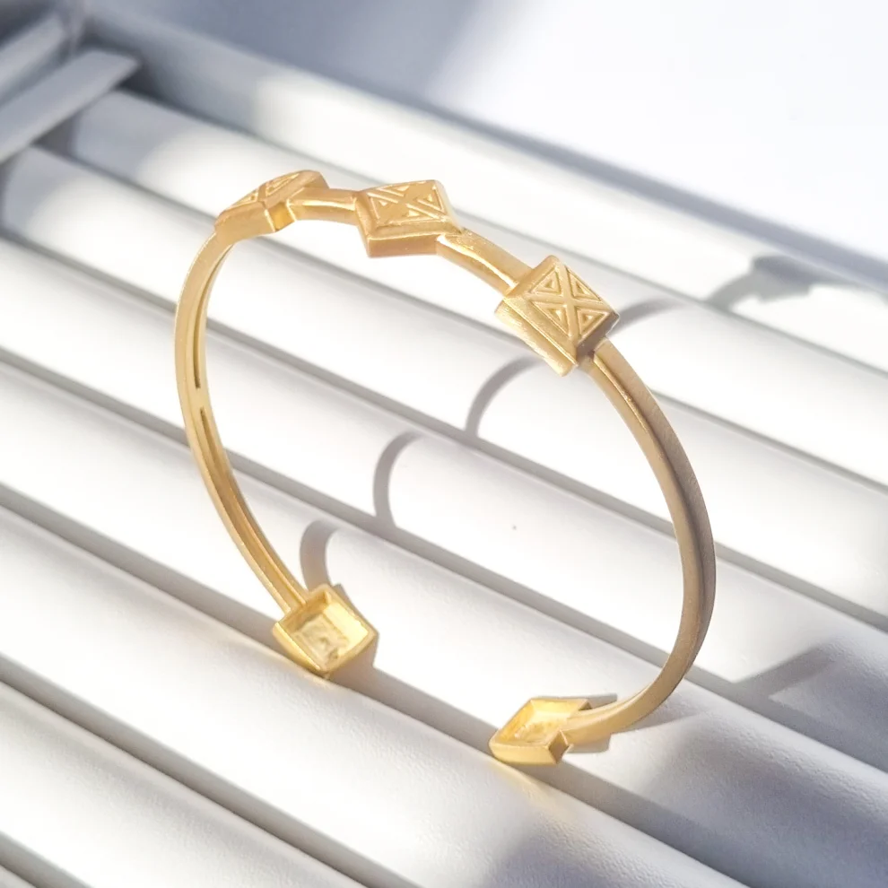 Nuir Studio - Diff Bracelet Gold