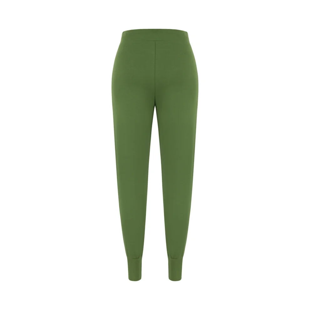 Lucky Palm By Md Green Jogger Woman hipicon