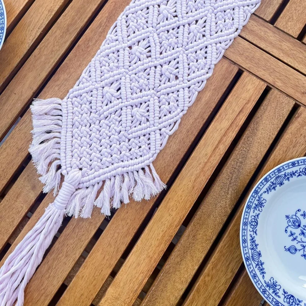 Macra Home - Macrame Table Runner