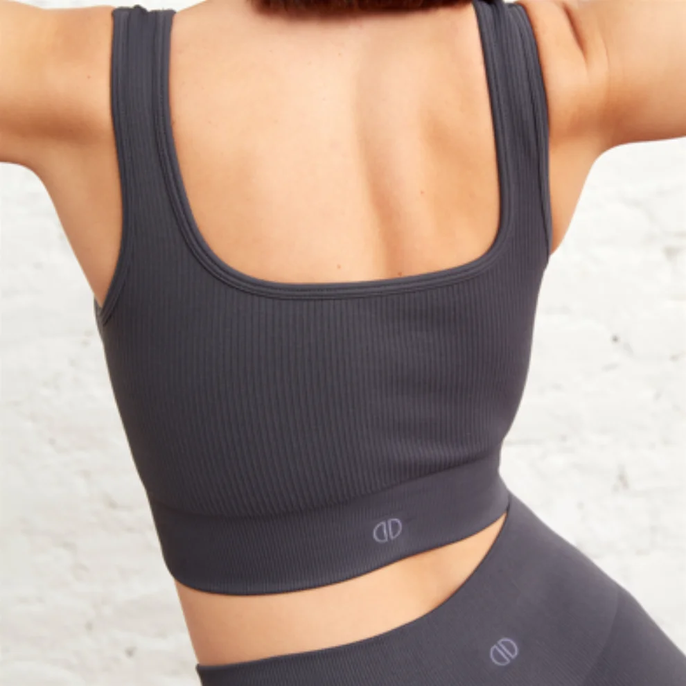 Lando Studio	 - Seamless Square Neck Bra