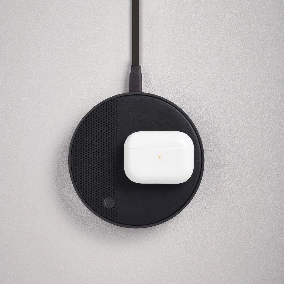 Lexon - Oslo Energy Wireless Speaker & Charging Station - Il