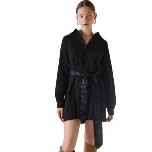 Handarte Los Angeles - Mini Shirt-dress With Flower Belt