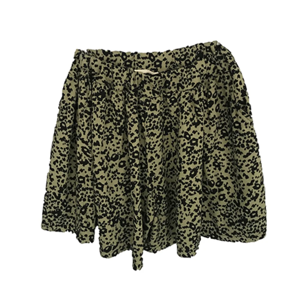 H and outlet m leopard skirt