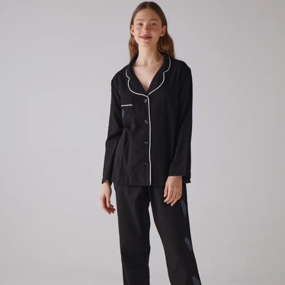 Handarte Los Angeles - Leaf Pattern Long Pajama Set