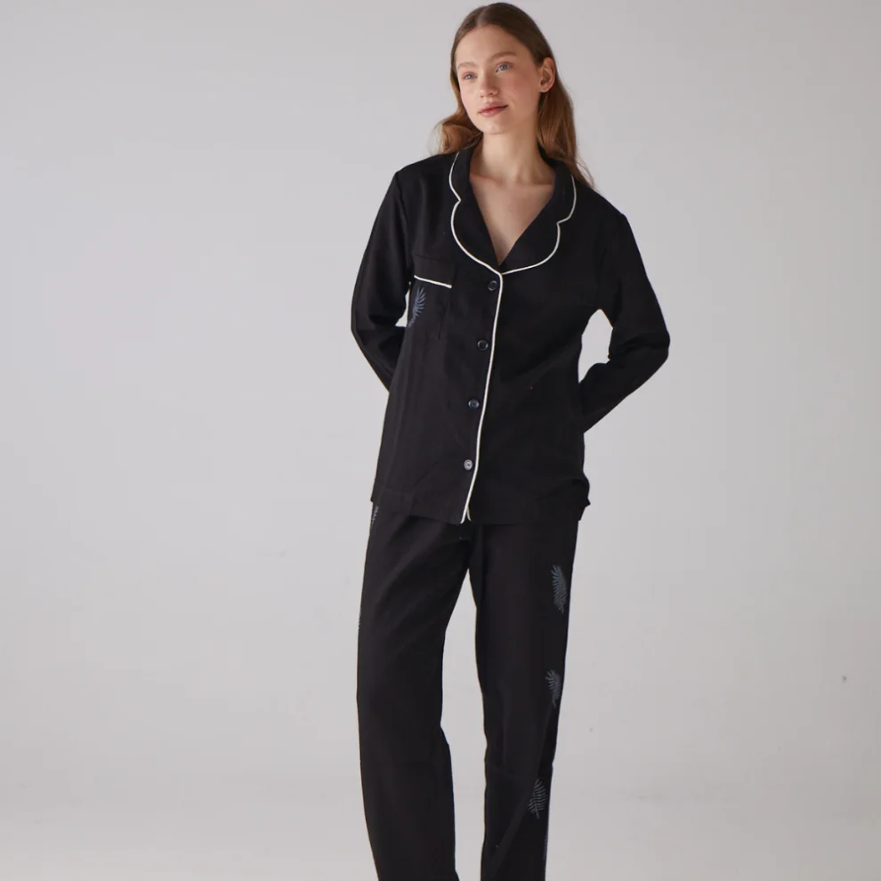 Handarte Los Angeles - Leaf Pattern Long Pajama Set