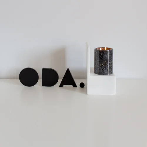 ODA.products - No: 2 Mystery Black Marble Candle