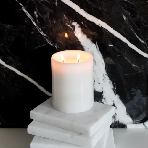 ODA.products - No: 5 Soft Marble Candle