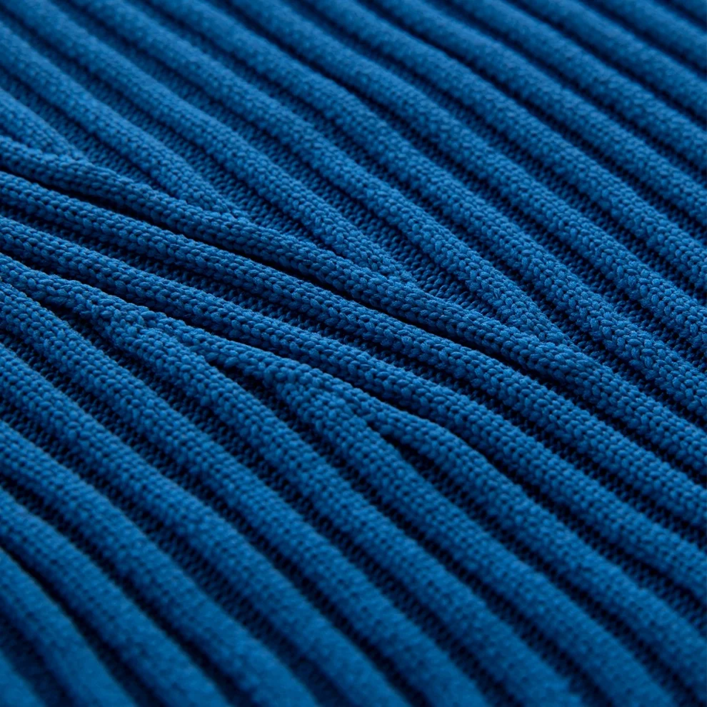 3x2 - Strap Knitwear Crop Top