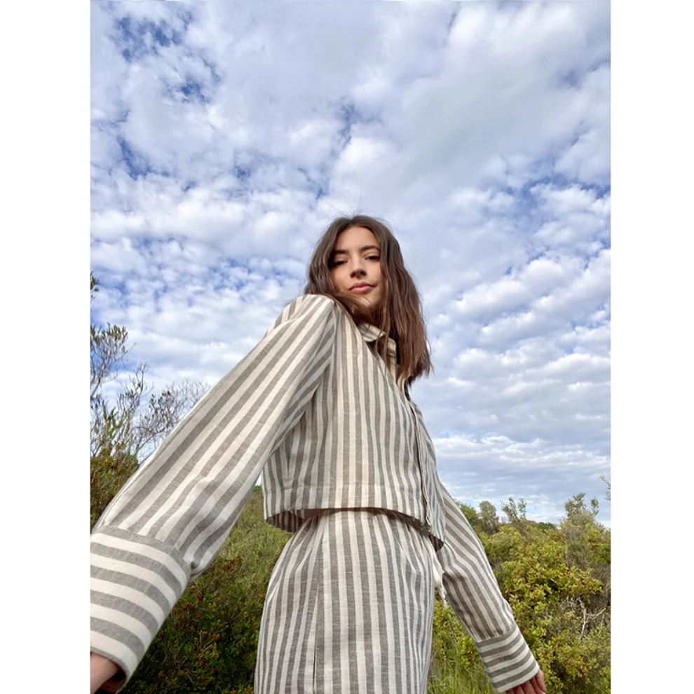 Soi The Label - Everyday Stripes Crop Shirt