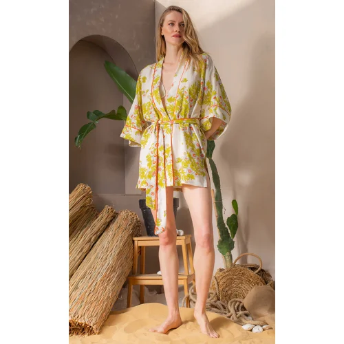 The Beach - Selina Kimono