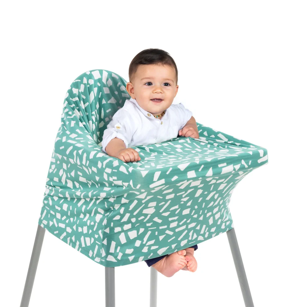 Zuppers - Multifunctional Car Seat & Nursing Cover