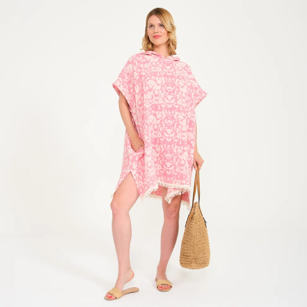 Miespiga - Unisex Floral Pattern Loincloth Surf Hooded Poncho