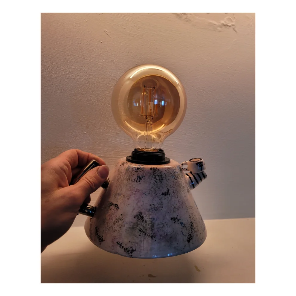 Sesiber - Teapot Formed, Lighting Object,  Coloured Flowers