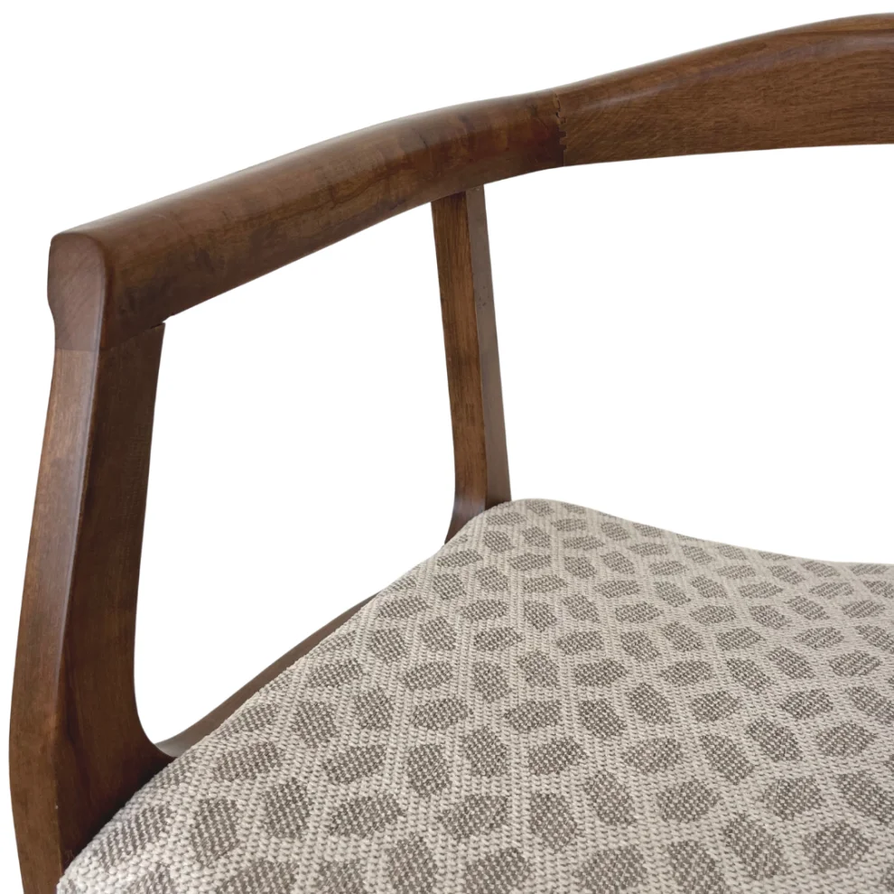Valnott Design - Oscar Chair