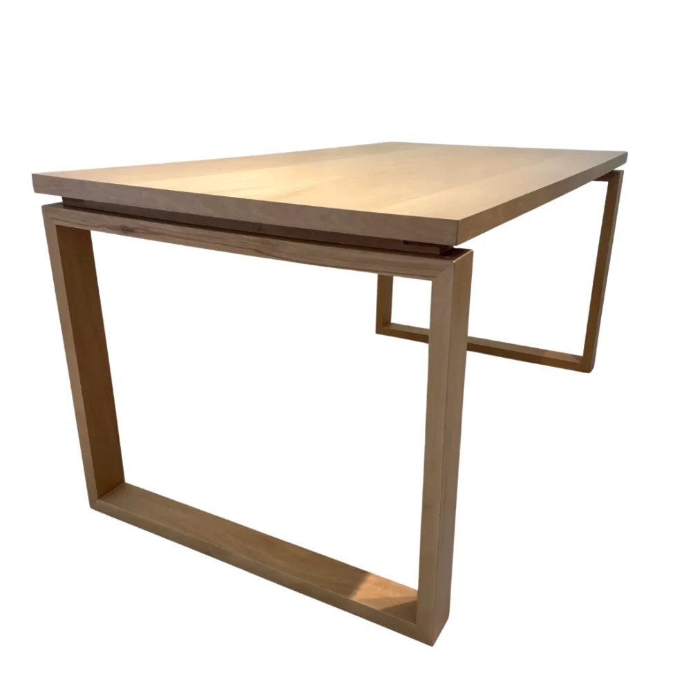 Valnott Design - Retro Dining Table