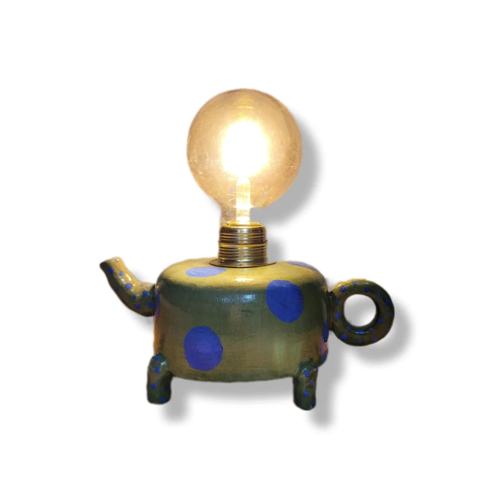 Sesiber - Vintage Teapot Formed Lamp