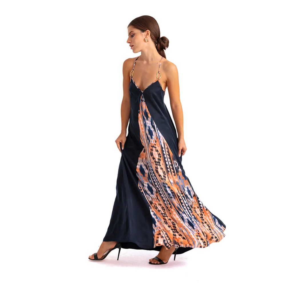 Movom	 - Aura V-neck Maxi Dress