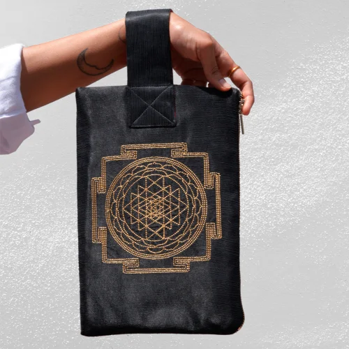 Ayanas - Bags Sri Yantra Clutch Bag - Obsidian