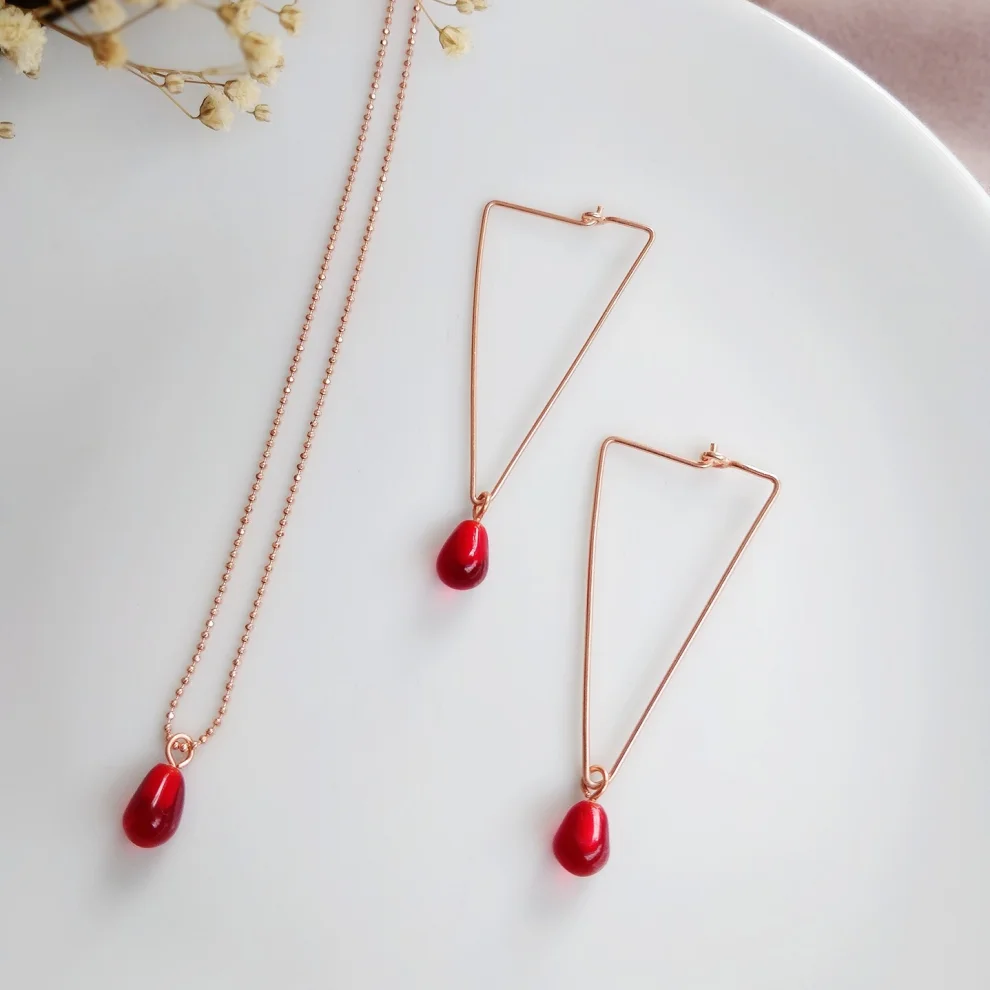 Kadriye Camcı - Pomegranate Seed Necklace