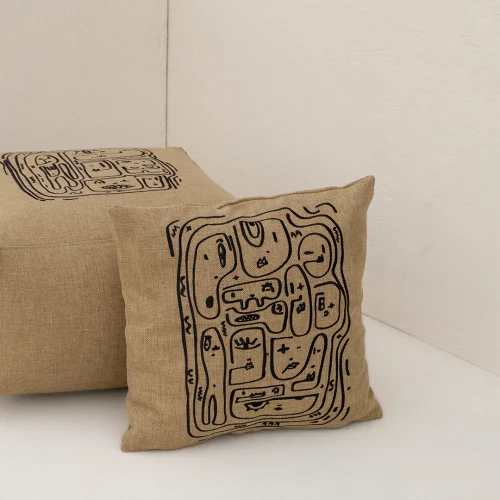 LIVN PIECES - Khaki Pillow