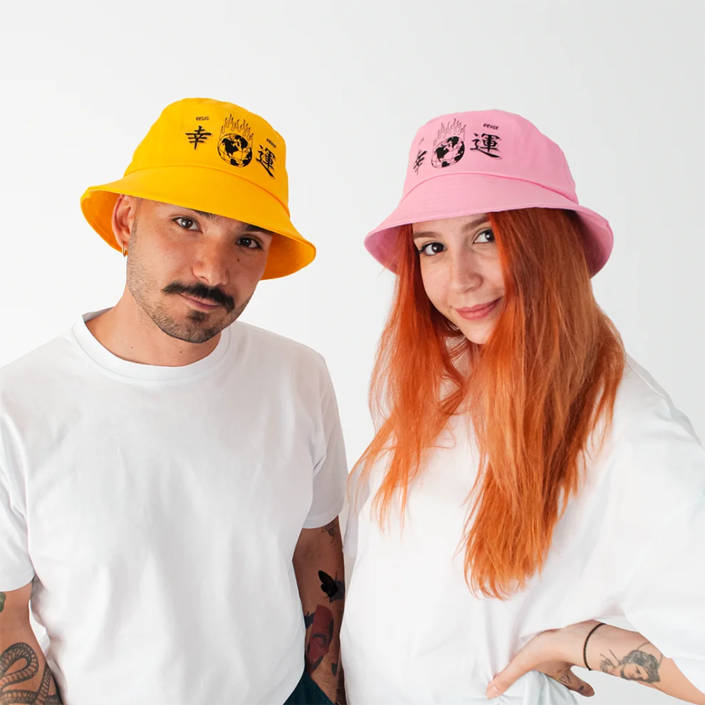 Helal Merch - Dlrow Tsol Knip Bucket Hat