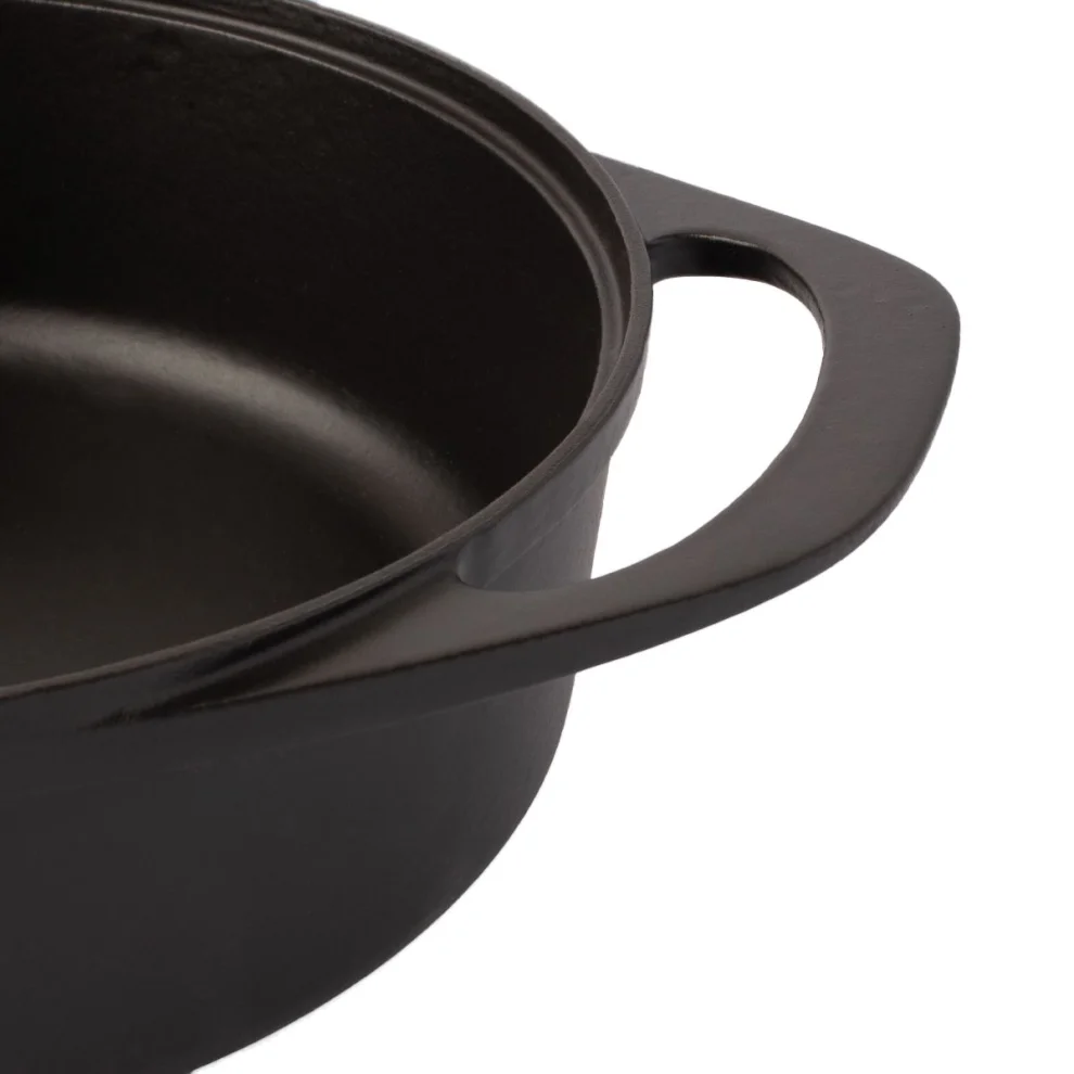 Pot Art - Night Cast Iron Shallow Pan