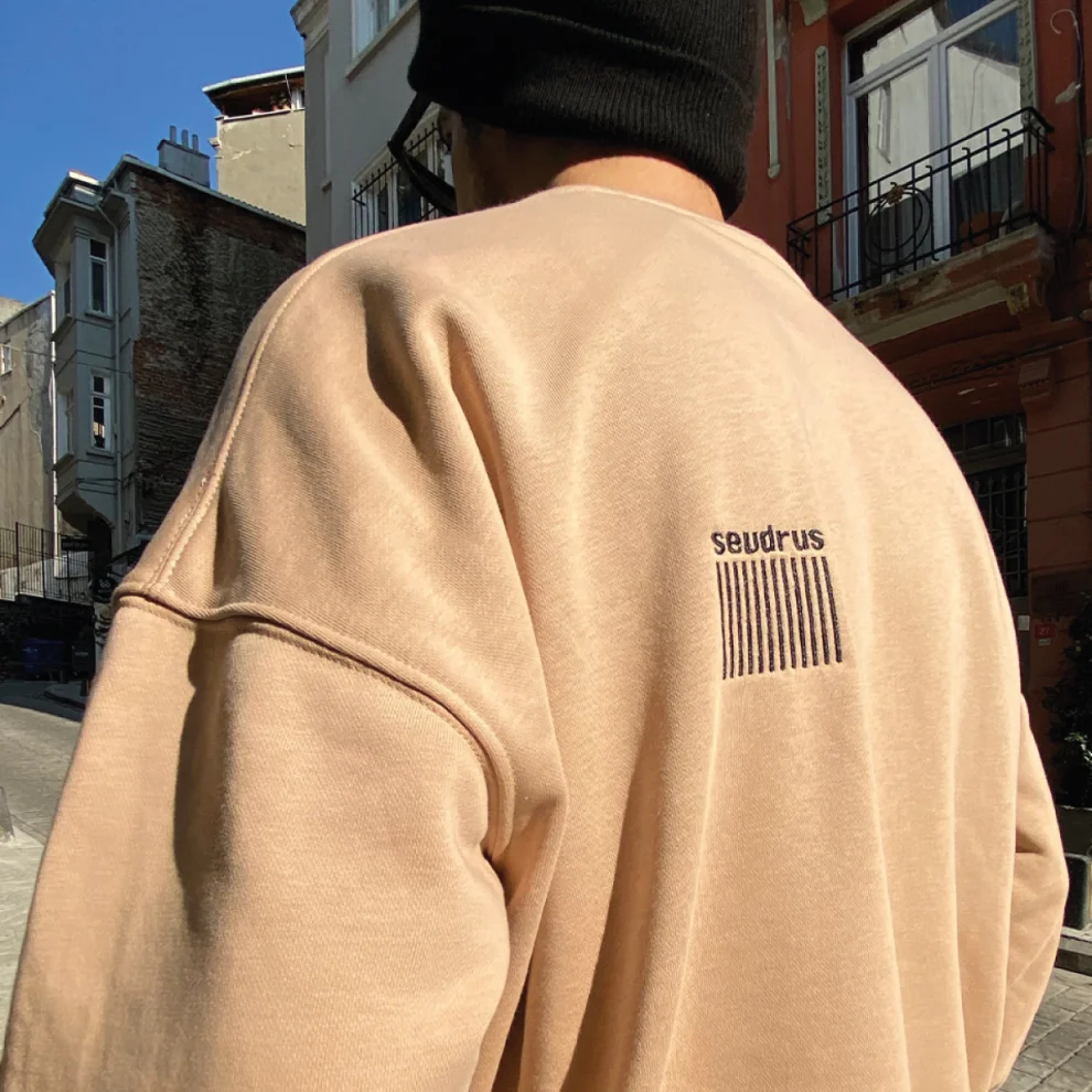 Sevdrus - Unisex Nude Nakışlı Sweatshirt