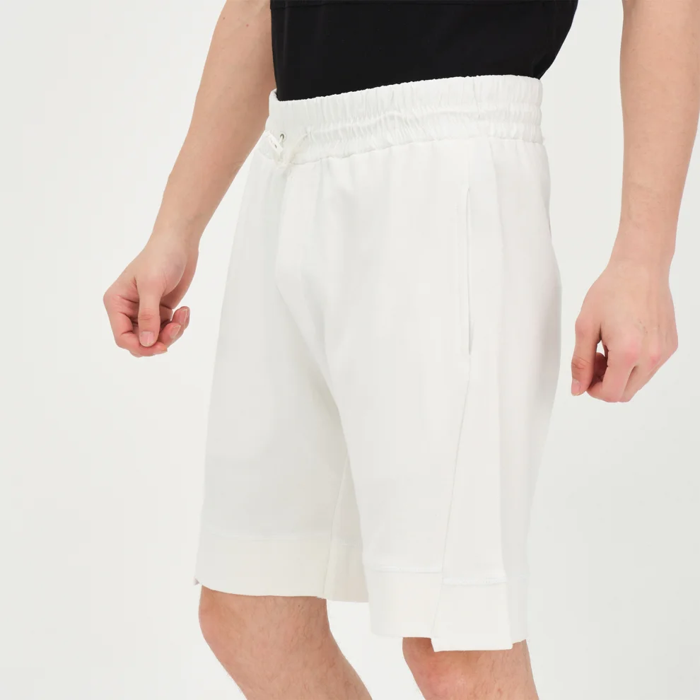 Tbasic - Pieced Short