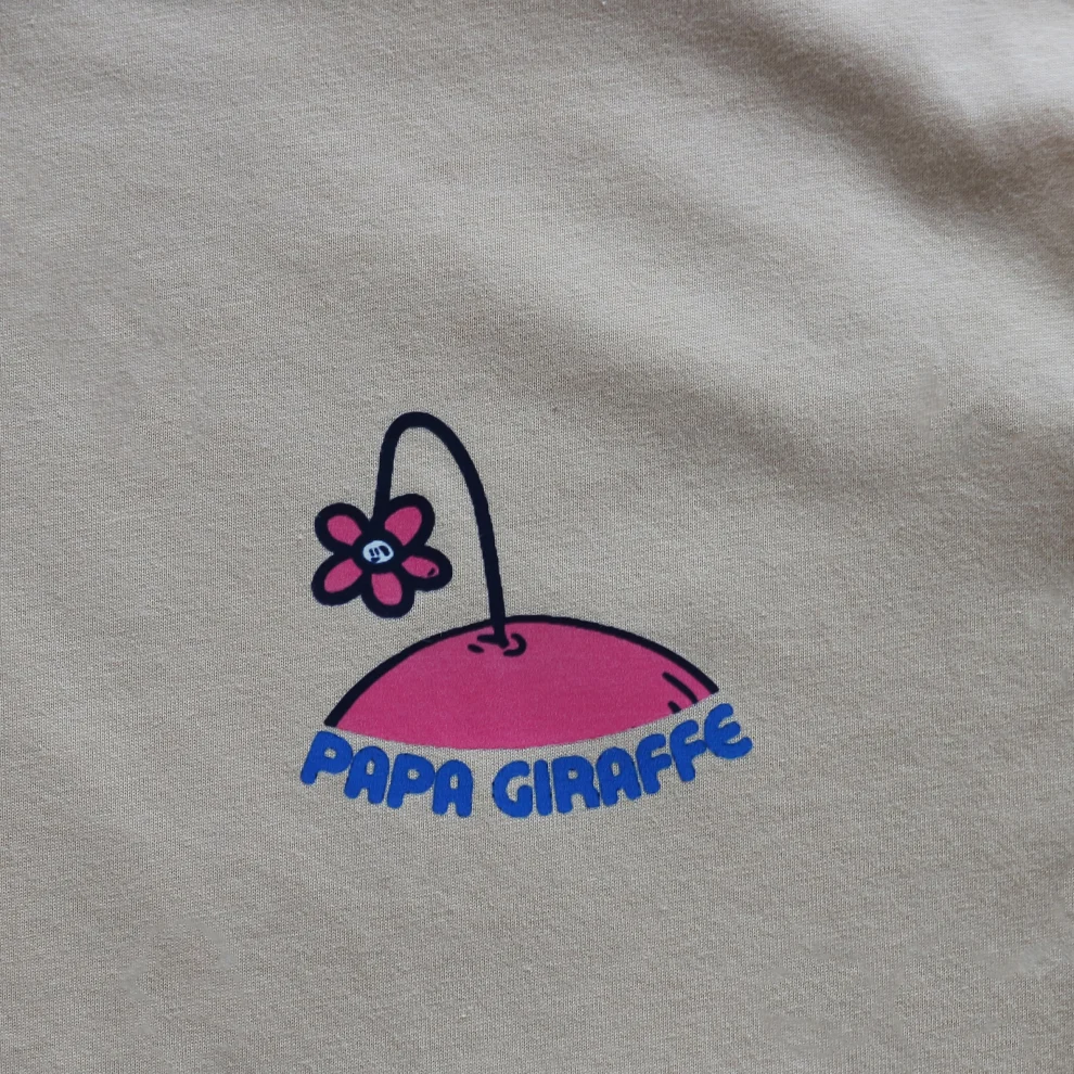 Papa Giraffe - Spread The Joy Oversize Tee