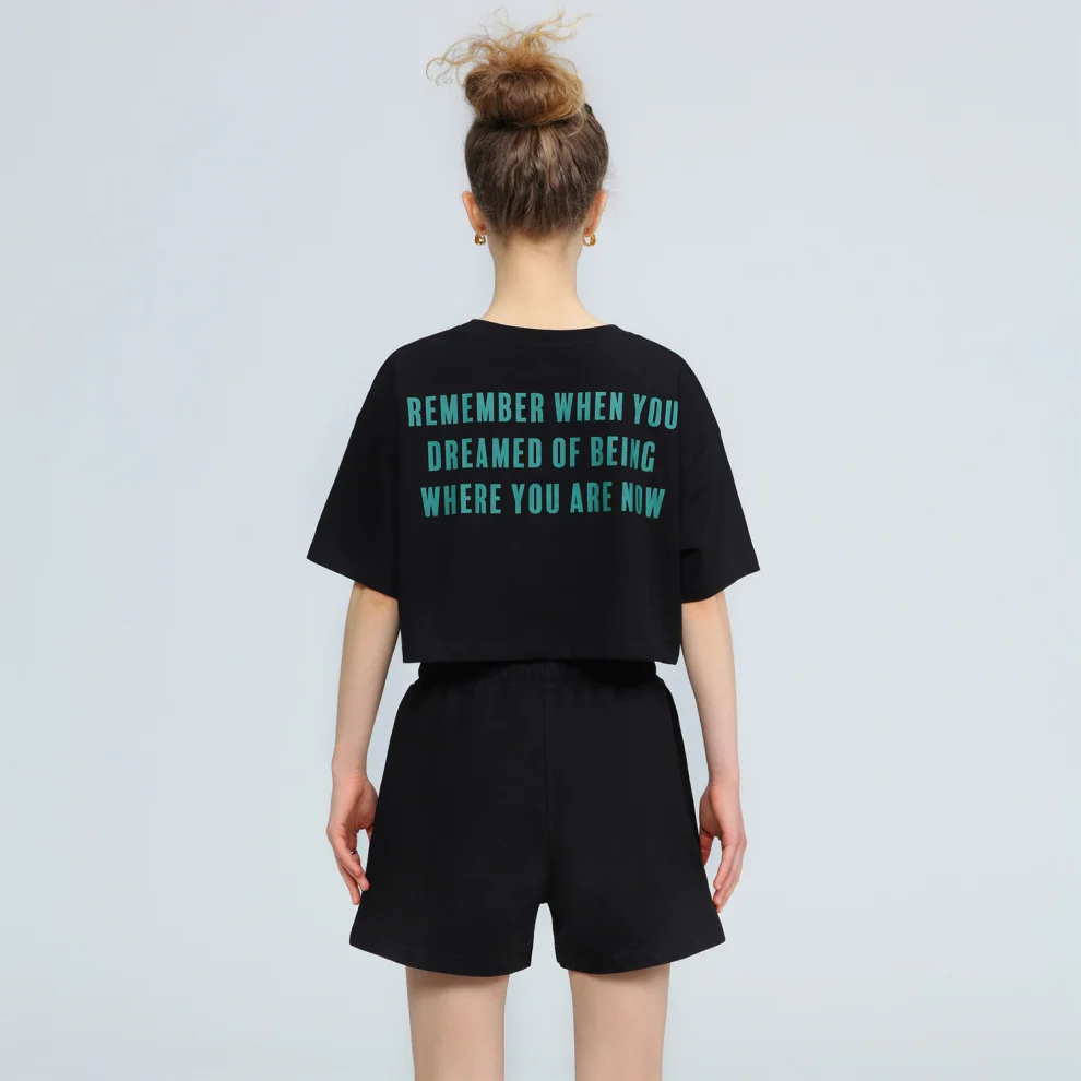 Wear Three Points - Weekend Crop T-shirt