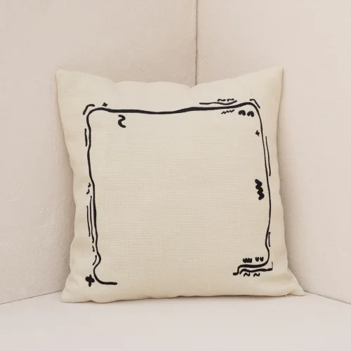 LIVN PIECES - Ecru Pillow - Il