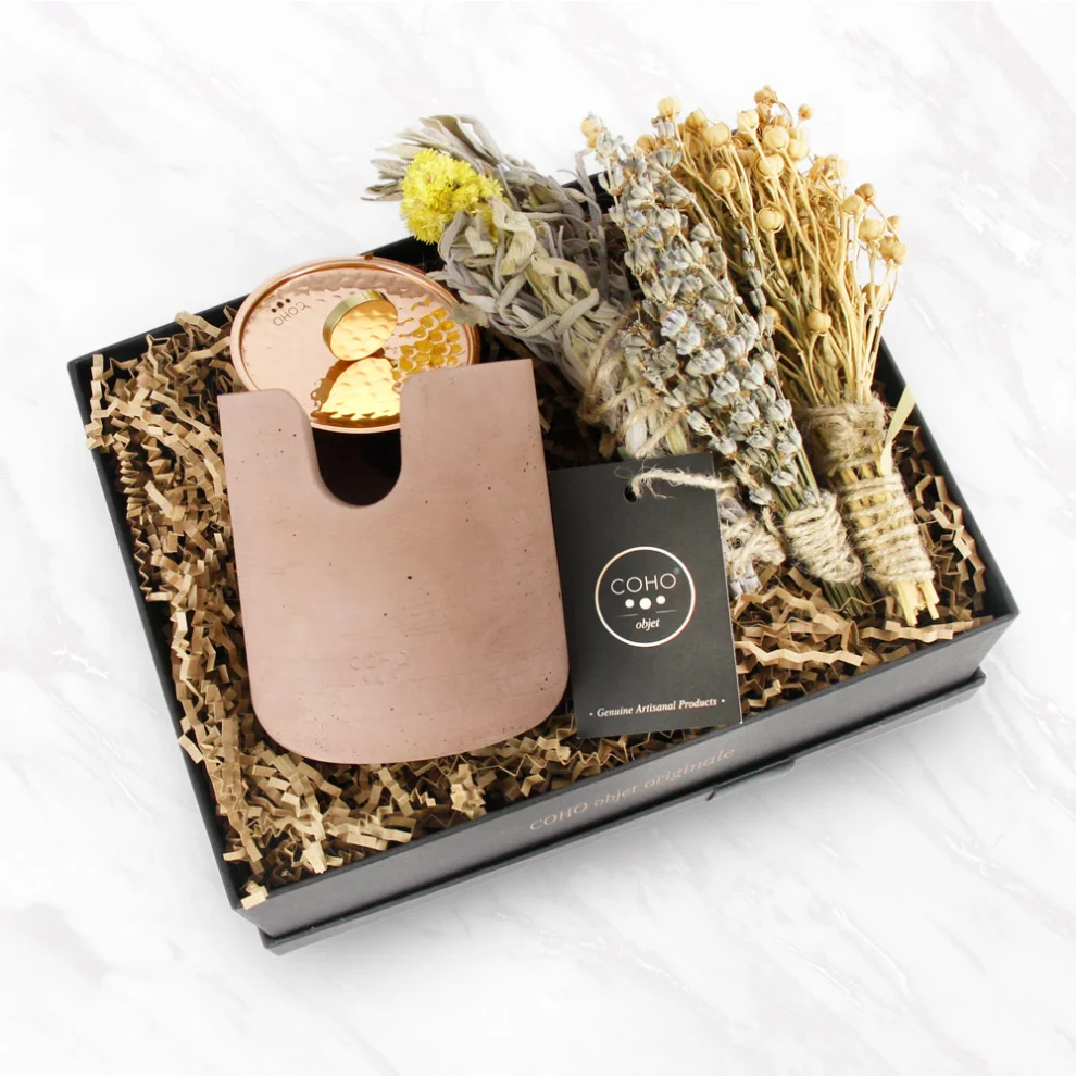 Coho Objet	 - Box Therapy Terra Incense Pot & Chamomile & Sage & Lavender Incense Gift Set