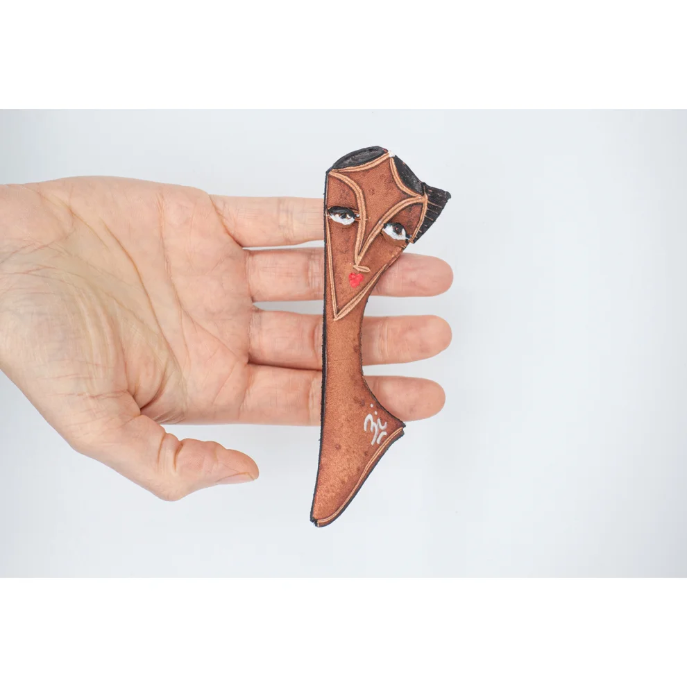 Mavitan Store - Handmade Leather Brooch No: 10