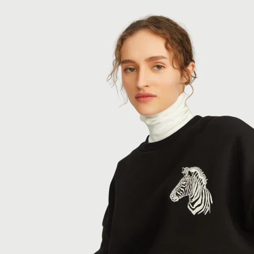 Auric - Zebra Embroidered Sweatshirt - Il
