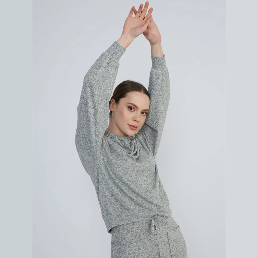 Auric - High Collar Tie Detailed Pajama Top Sweatshirt