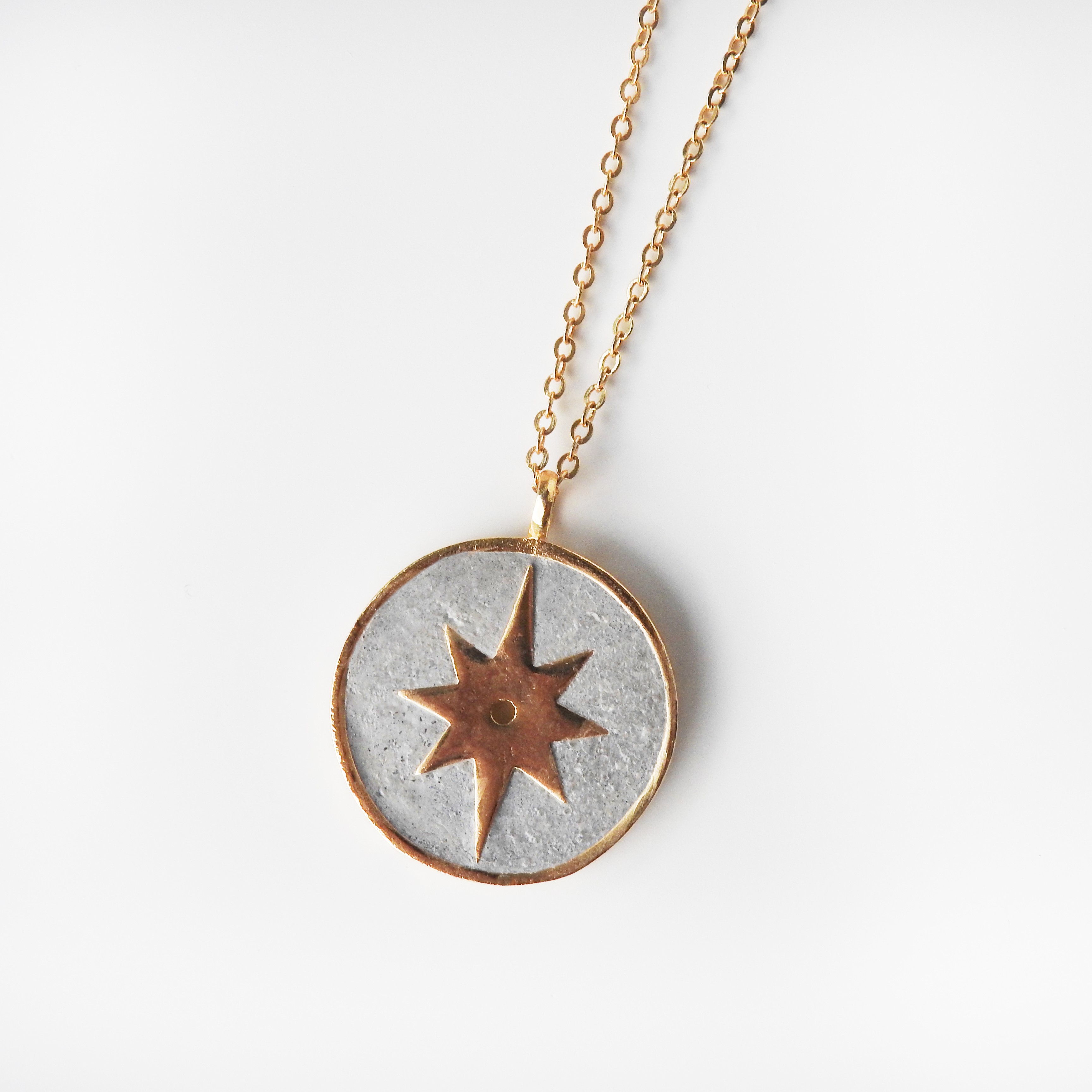 Star Frame Concrete Necklace