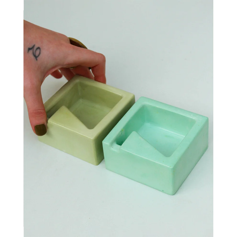 Studio Ays - Mini Concrete Ashtray