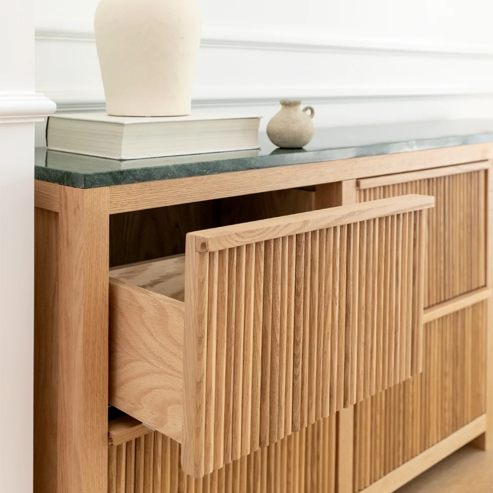 Fhurn Design Studio - Grön Sideboard