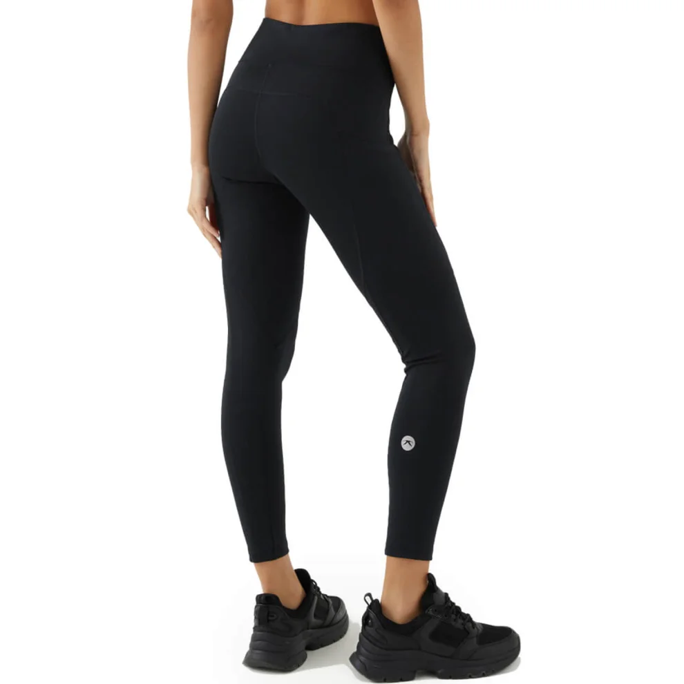 Activera - High-waist Thigh Pocket Tights