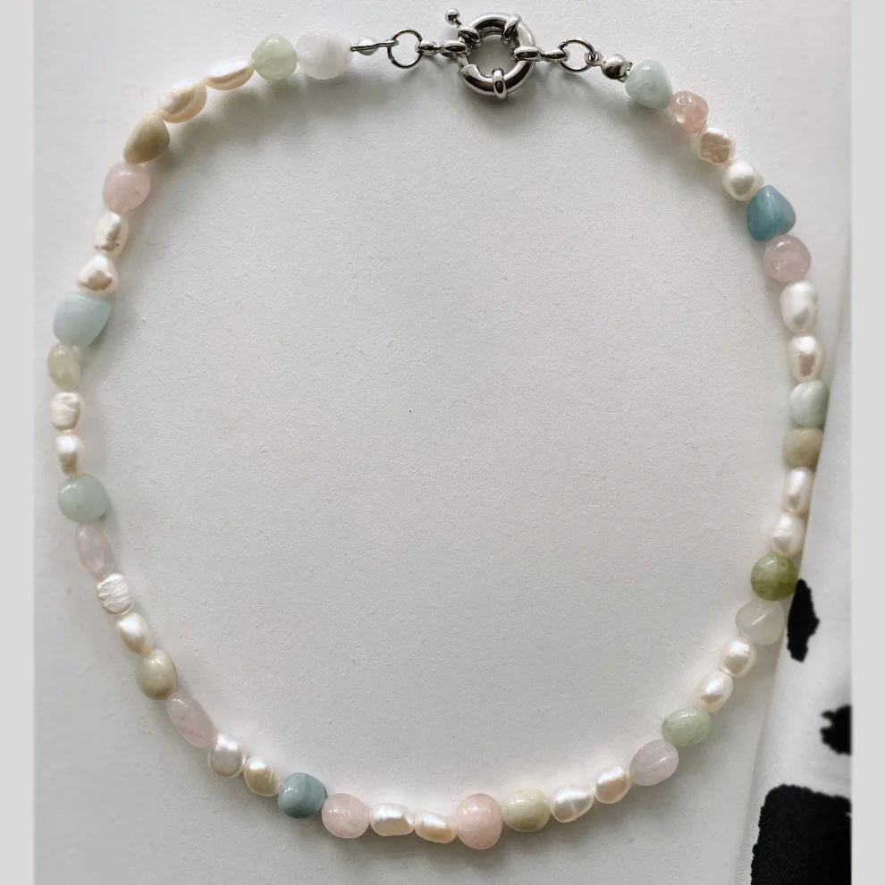 Beany Beady - Pearl Detailed Morganite Necklace