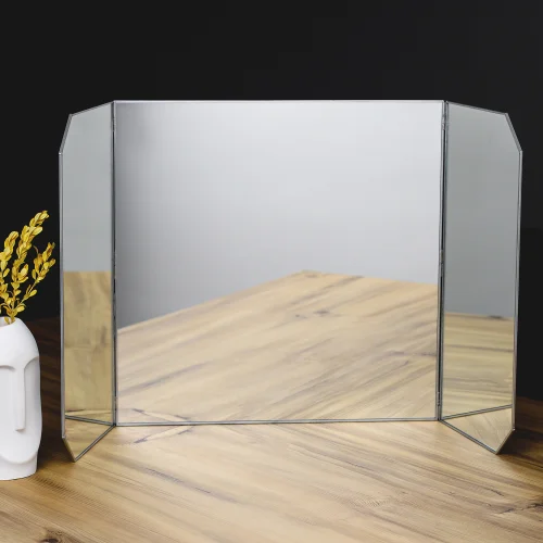 El Crea Designs - Silver Desktop Makeup Mirror With Cover