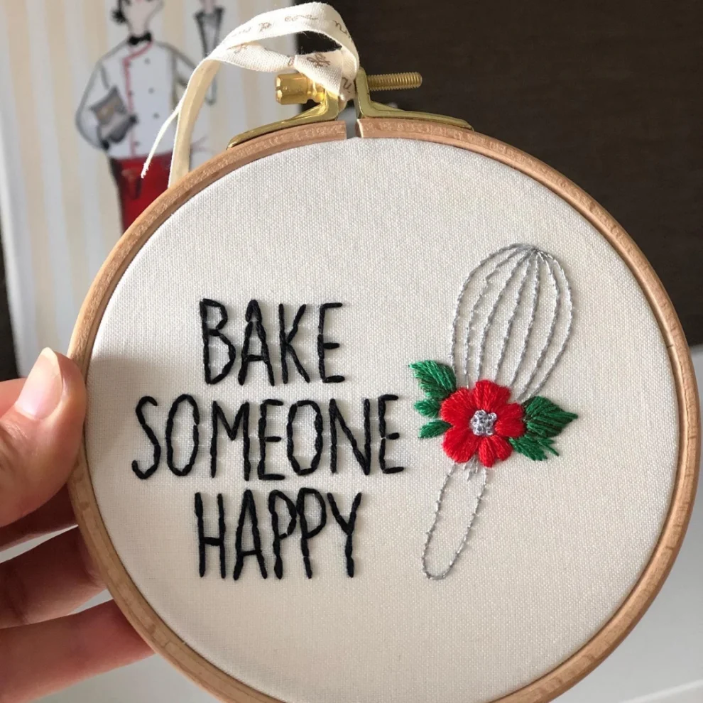 DEAR HOME - Bake Someone Happy Embroidery Hoop Art